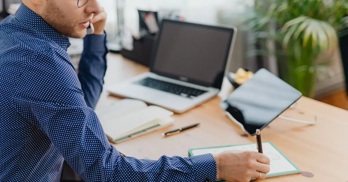Comment rédiger une annonce percutante pour un annuaire